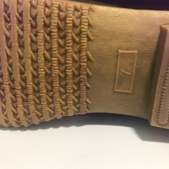 Tory Burch “Abbott” shearling snow/rain duck boots - Picture 14 of 16